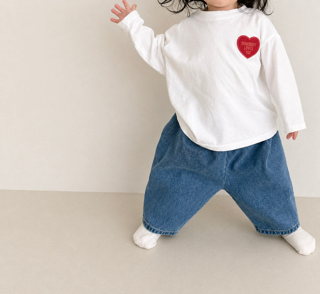 Somebody Loves You Tee - Ivory